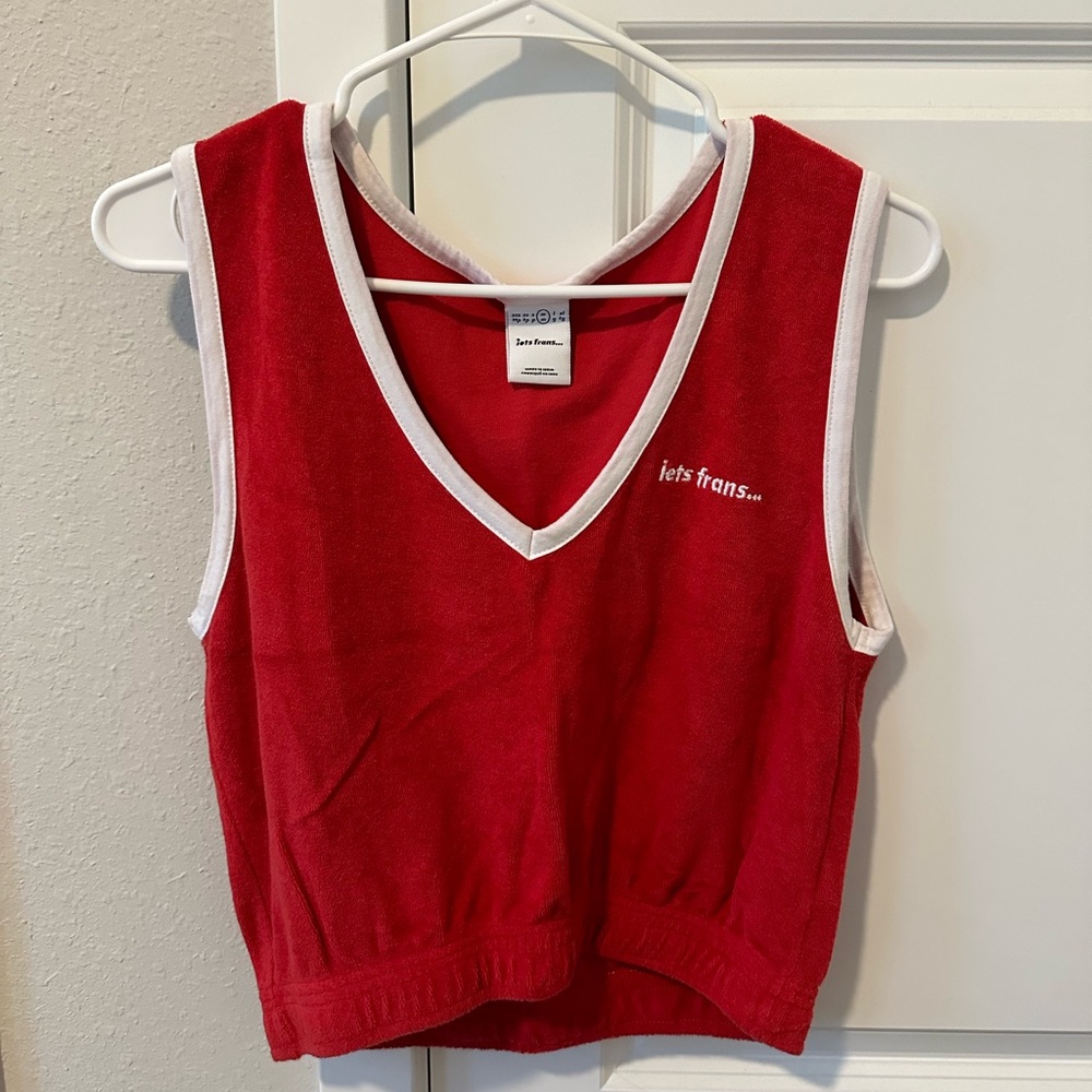 UO iets frans tank top